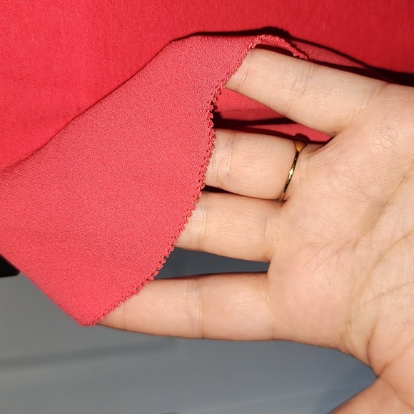 Flutter sleeve top - Picture 2 of 5